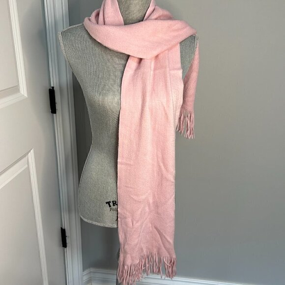 Green Red & Pink Women's Scarves GUC - Picture 6 of 7